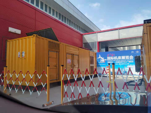 新华发电车出租-发电机无电压或电压太低怎么办?